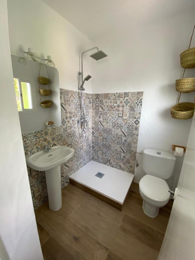 Alma Zahora Hotell Barbate Exteriör bild