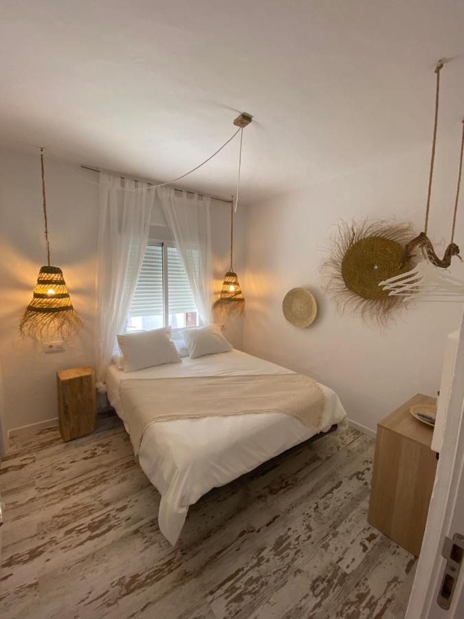 Alma Zahora Hotell Barbate Exteriör bild