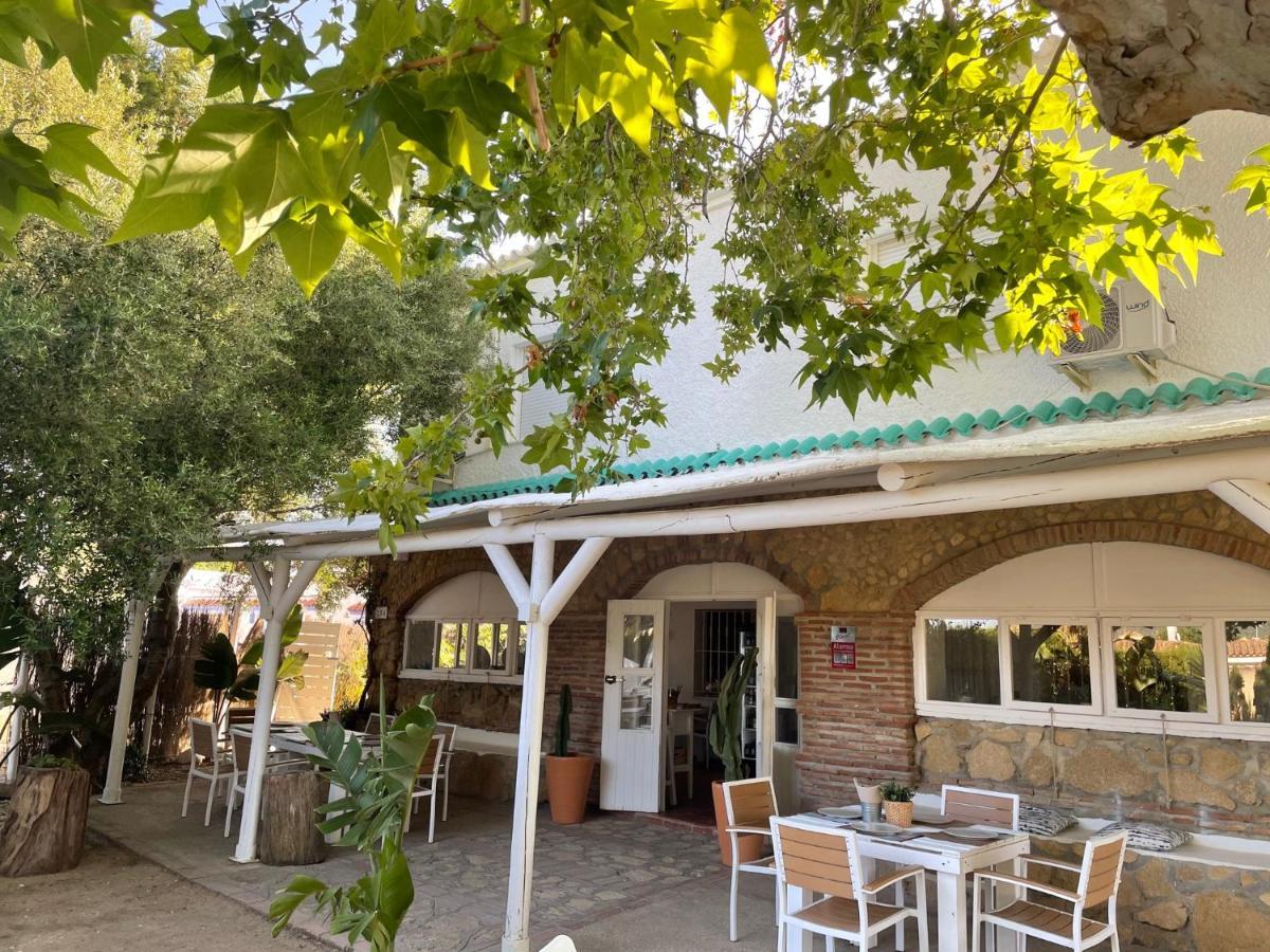 Alma Zahora Hotell Barbate Exteriör bild